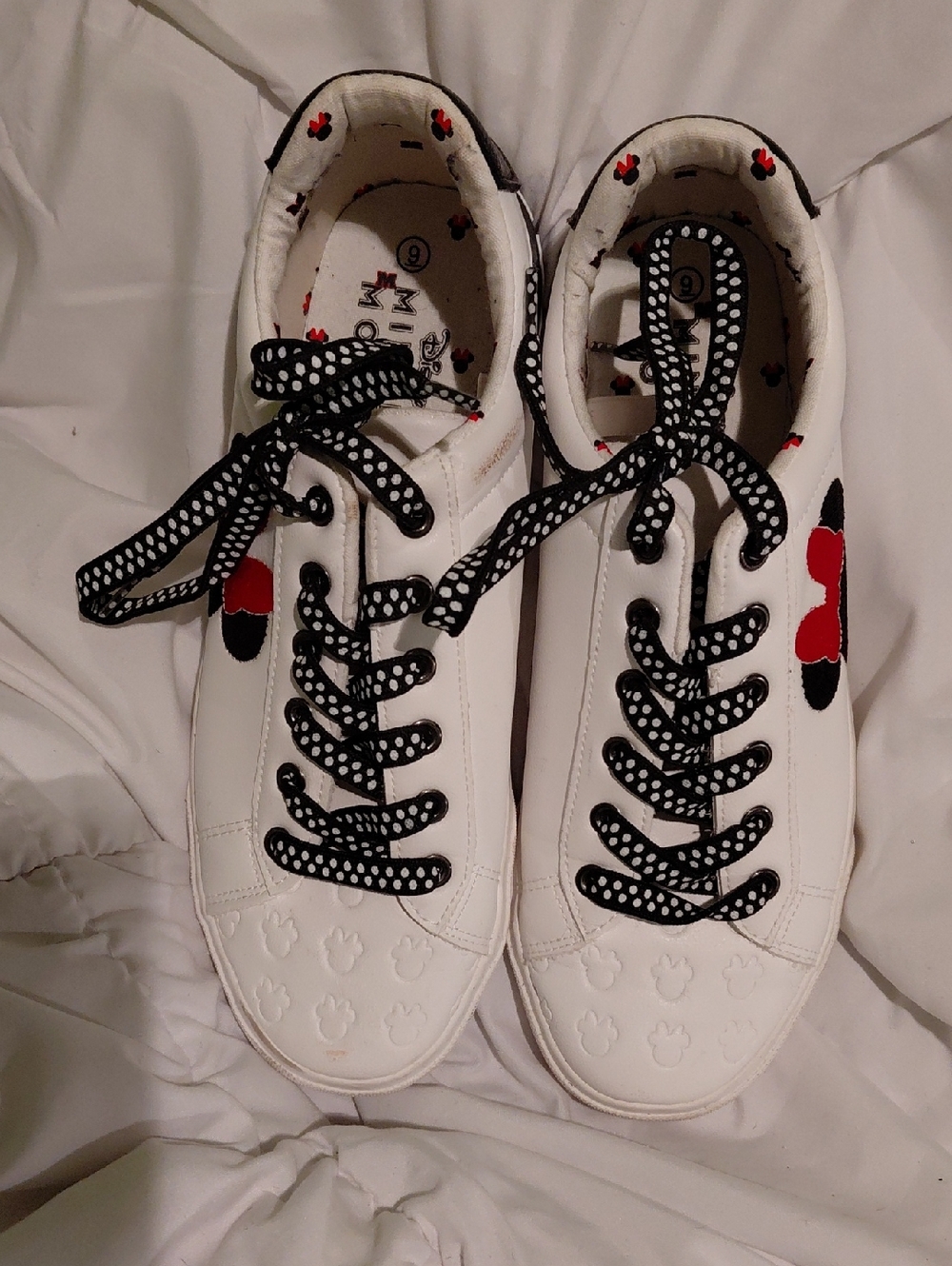 Disney Minnie Mouse White Sneakers with Black Polka Dot Laces and Red Accent
